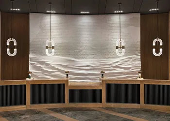 Renaissance® Boston Seaport District hotel thumbnail 7