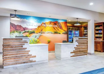 La Quinta Inn & Suites by Wyndham St. George hotel thumbnail 2