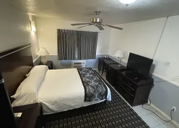 Hollywood Guest Inn hotel thumbnail 5