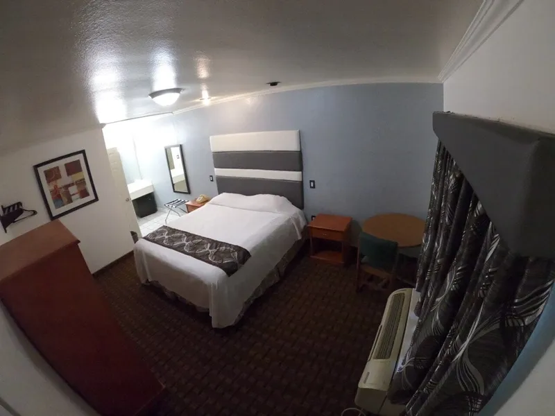 Hollywood Guest Inn hotel detail image 6
