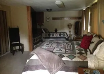 Anchorage Walkabout Town B&B hotel thumbnail 6