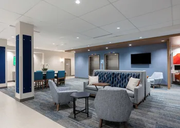 Holiday Inn Express & Suites Vaughan-Southwest by IHG hotel thumbnail 3