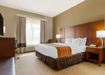 Comfort Inn & Suites Cordele hotel thumbnail 5