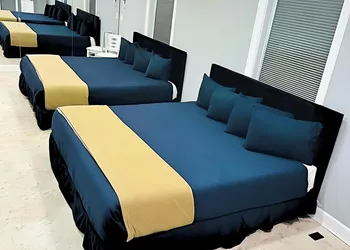 Long Beach Hotel hotel thumbnail 4