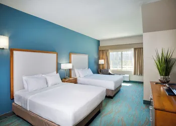 The Lodge at Geneva-on-the-Lake hotel thumbnail 8