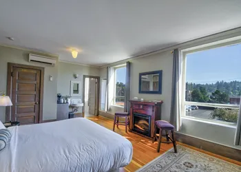 Centralia Square Grand Ballroom and Vintage Hotel (We are one of the only hotels located in downtown Centralia) hotel thumbnail 6