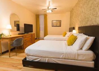 Hotel Dorion hotel thumbnail 8