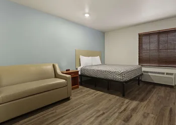 WoodSpring Suites Greenville Simpsonville hotel thumbnail 7