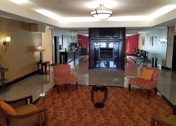 La Quinta Inn & Suites by Wyndham Atlanta-Union City hotel thumbnail 2