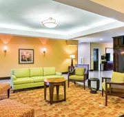 La Quinta Inn & Suites by Wyndham Atlanta-Union City hotel detail image 5
