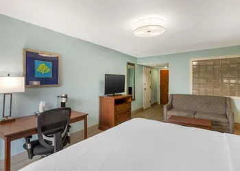 Best Western Plus Myrtle Beach @ Intracoastal hotel thumbnail 7