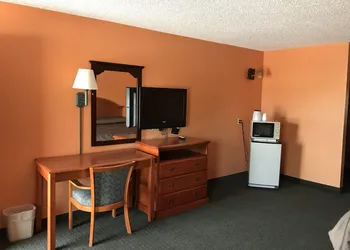 American Inn Cleburne hotel thumbnail 4