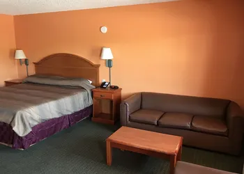 American Inn Cleburne hotel thumbnail 5
