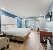 Executive Inn and Suites hotel detail image 4