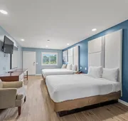 Executive Inn and Suites hotel detail image 7