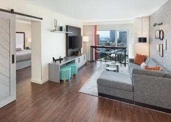 Hotel Indigo San Diego-Gaslamp Quarter by IHG hotel thumbnail 6
