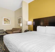 Best Western Plus Brunswick Inn & Suites hotel detail image 5