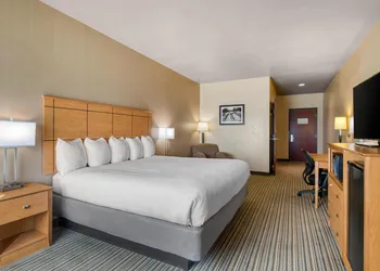 Best Western Shelby Inn & Suites hotel thumbnail 7