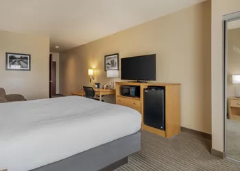 Best Western Shelby Inn & Suites hotel thumbnail 8