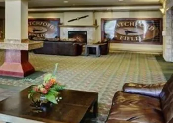 Chateau Nova Kingsway hotel thumbnail 3