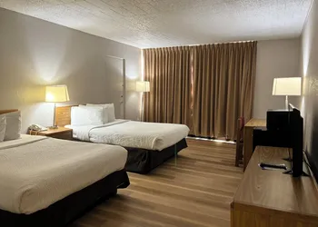 Days Inn by Wyndham Williamsport hotel thumbnail 7