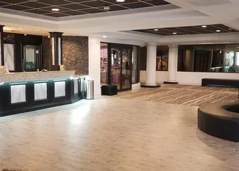 Regalia Hotel & Conference Center hotel thumbnail 5