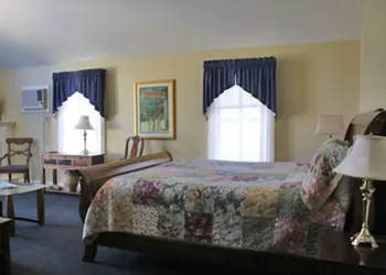 Kearsarge Inn hotel thumbnail 2