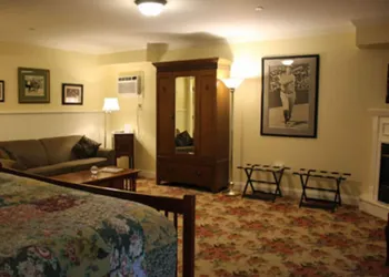 Kearsarge Inn hotel thumbnail 7