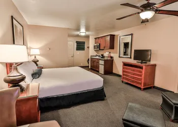The Springs Resort & Spa hotel thumbnail 6