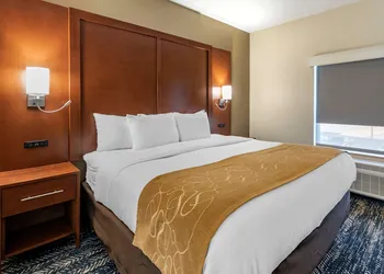 Comfort Suites West Memphis I-40 I-55 hotel thumbnail 5