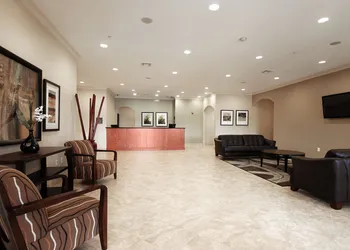 Ramada by Wyndham College Station hotel thumbnail 3