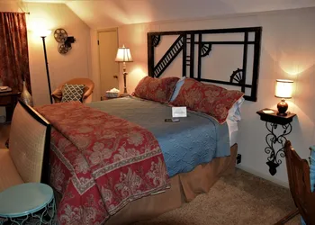 The Hiding Place B&B hotel thumbnail 2