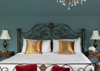 Manor House Inn hotel thumbnail 6