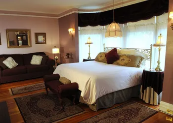 Oliver Inn Bed and Breakfast hotel thumbnail 2