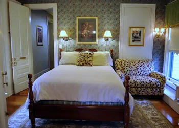 Oliver Inn Bed and Breakfast hotel thumbnail 3