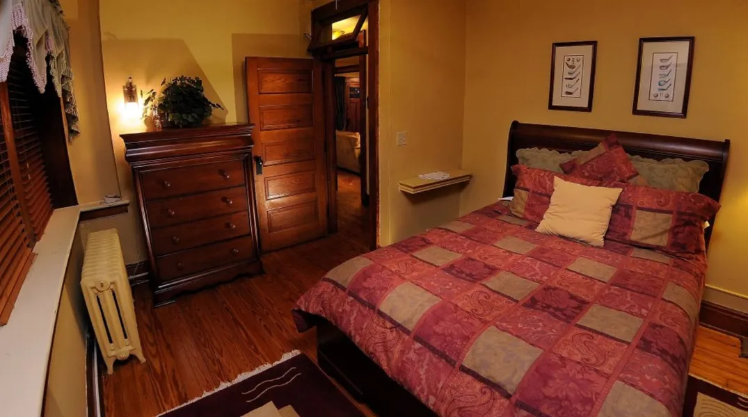 Oliver Inn Bed and Breakfast hotel detail image 6