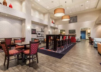 Hampton Inn & Suites by Hilton Lethbridge hotel thumbnail 3