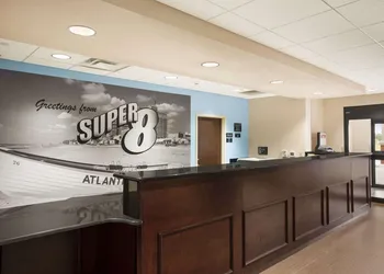 Super 8 by Wyndham Pennsville/Wilmington hotel thumbnail 2