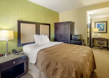 Quality Inn Covington Downtown hotel thumbnail 5