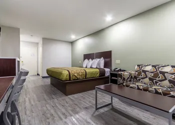 Scottish Inn and Suites hotel thumbnail 4