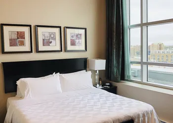 Holiday Inn Hotel & Suites Saskatoon Downtown by IHG hotel thumbnail 2