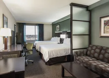 Holiday Inn Hotel & Suites Saskatoon Downtown by IHG hotel thumbnail 7
