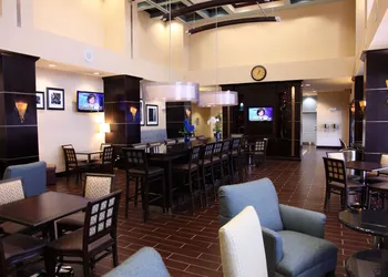 Hampton Inn & Suites Carlsbad hotel thumbnail 3