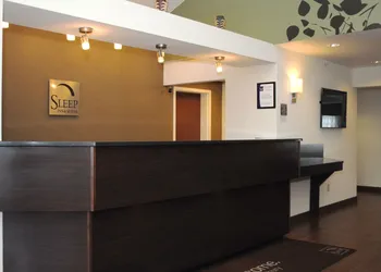 Sleep Inn & Suites Queensbury - Lake George hotel thumbnail 7