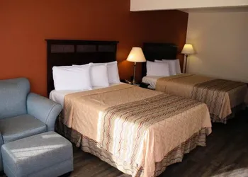 Valley Oaks Inn Woodland hotel thumbnail 2