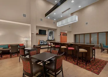 Hampton Inn & Suites Tampa Northwest/Oldsmar hotel thumbnail 3