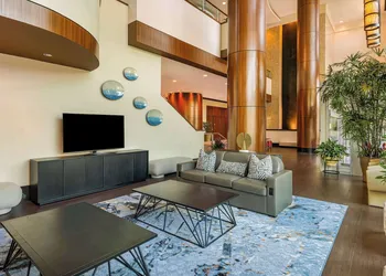 Embassy Suites Houston Downtown hotel thumbnail 3