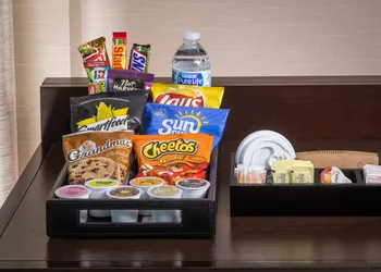 Hampton Inn & Suites Huntersville hotel thumbnail 5