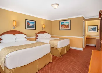 Travelodge by Wyndham Hawthorne hotel thumbnail 7
