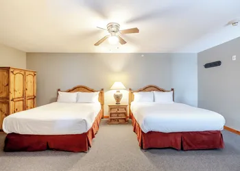 Lizard Creek Lodge hotel thumbnail 4